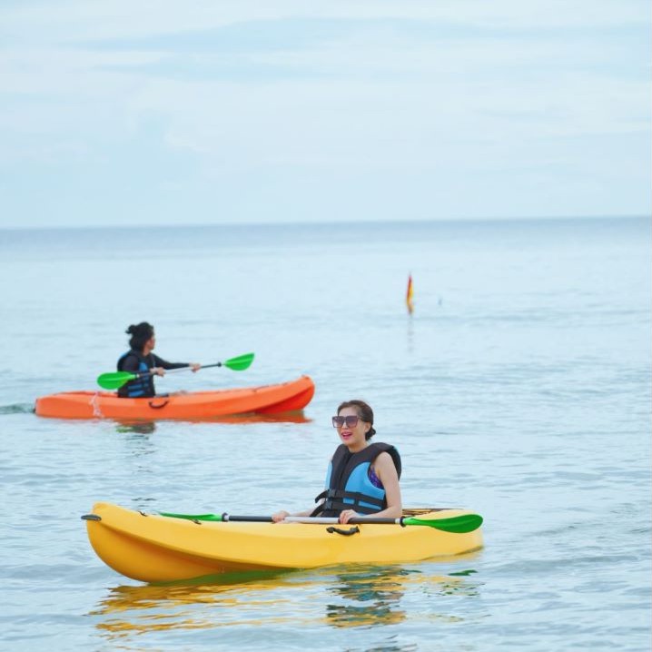 Chèo thuyền kayak Hội An trên biển