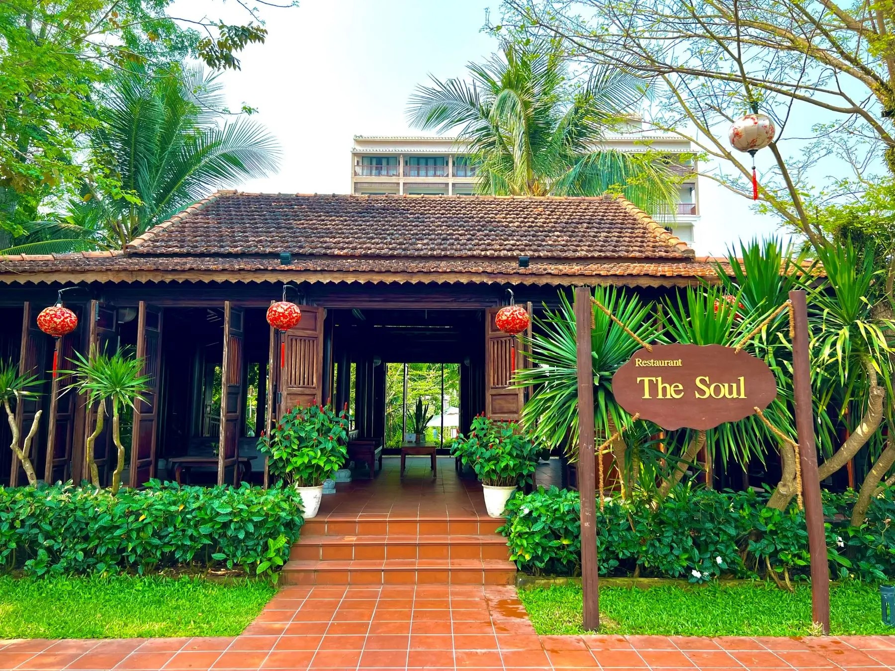 The Soul restaurant, a restaurant that combines modern style with traditional Vietnamese cuisine