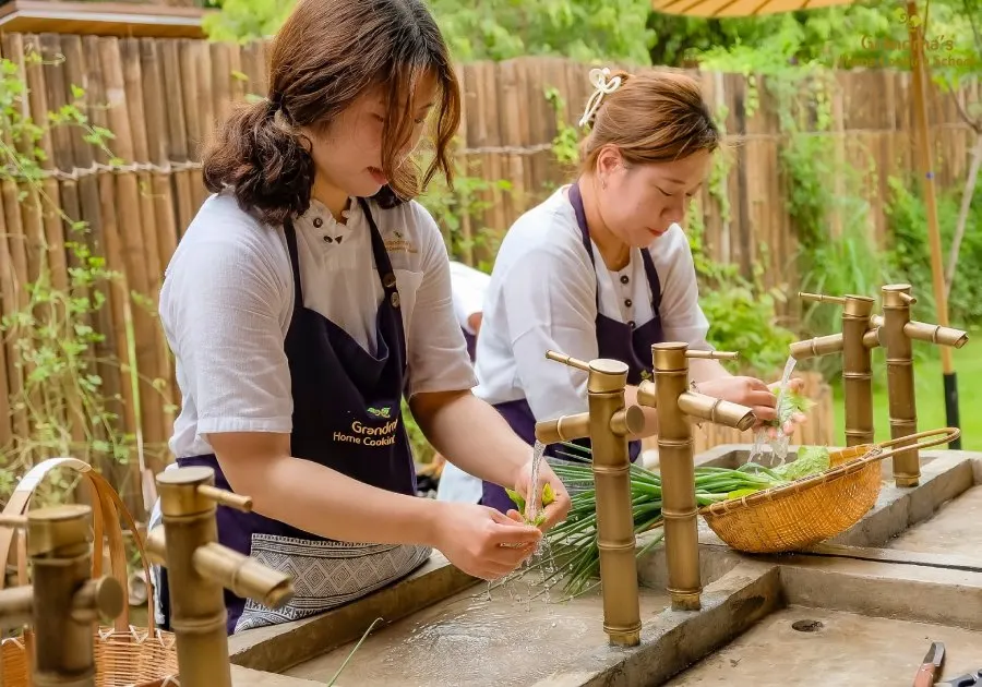 Hoi An cooking class: Discover local flavors and cooking techniques while making authentic Vietnamese cuisine in a charming setting