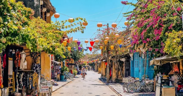 Discover the best travel options from Ho Chi Minh to Hoi An, including flights, trains, and buses, to plan your perfect journey.