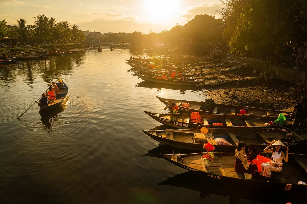 Hoi An in February: Explore the Ancient Town in Spring 2025