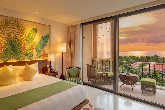 Trải nghiệm kỳ nghỉ tuyệt vời tại resort 5 sao cho gia đình ở Việt Nam với dịch vụ đẳng cấp, không gian sang trọng và tiện nghi phù hợp cho cả trẻ em và người lớn.