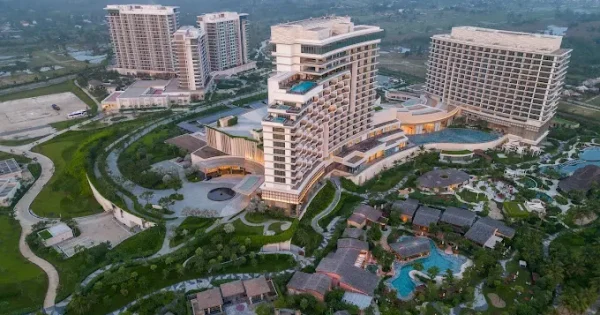 "Luxury casino resorts in Asia featuring grand architecture, vibrant gaming floors, and world-class entertainment in iconic destinations like Macau and Singapore."