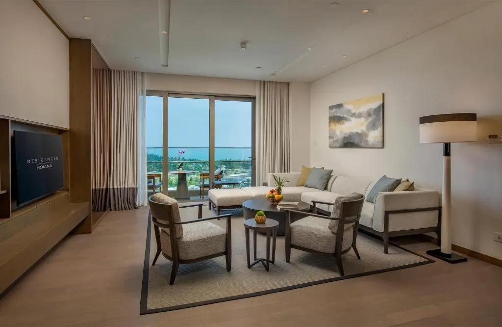 Hình ảnh phòng nghỉ cao cấp tại Hoiana Resort & Golf, đại diện cho chất lượng dịch vụ tương xứng với giá phòng Hoiana hiện nay.